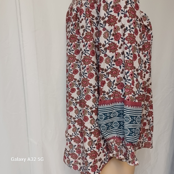 C&C California Red Ruffled Blouse with 3/4 Sleeves Size L - Picture 6 of 12